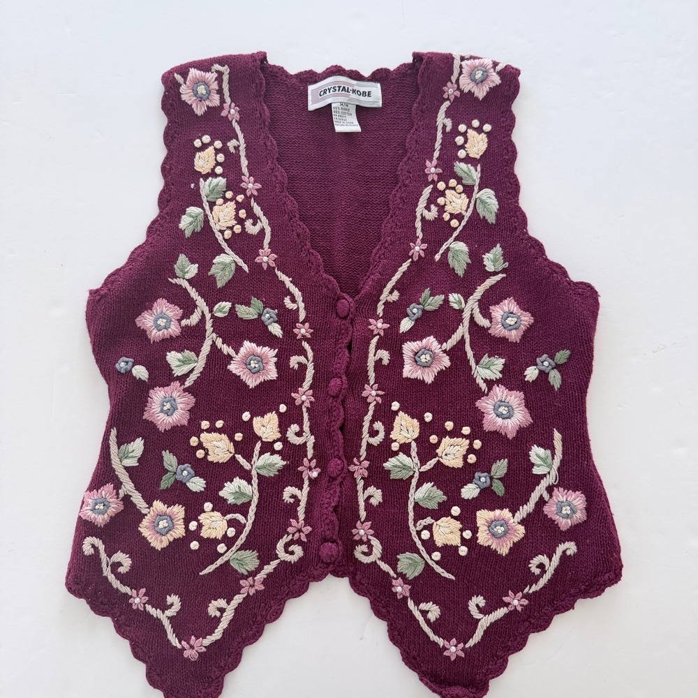 Crystal Kobe Burgundy Floral Embroidered Knit Vest Scalloped Pearl Accent Medium